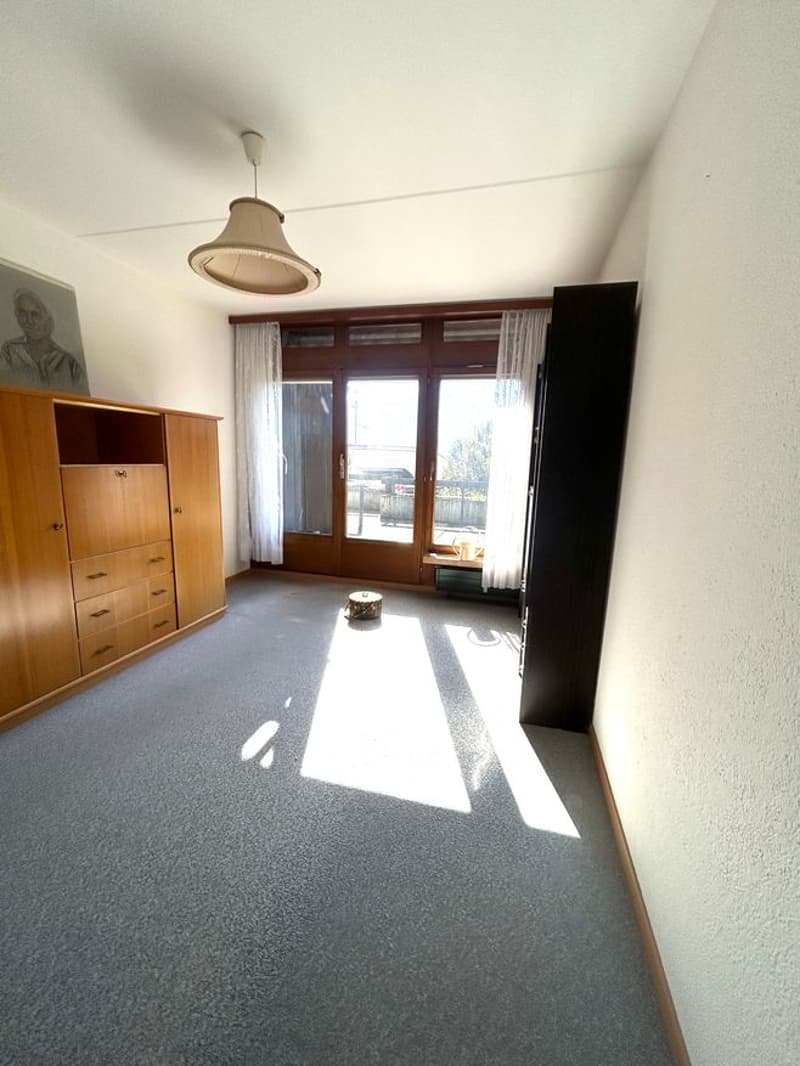 Charmante 4.5-Zimmer-Wohnung mit Seeblick in Gunten (7)