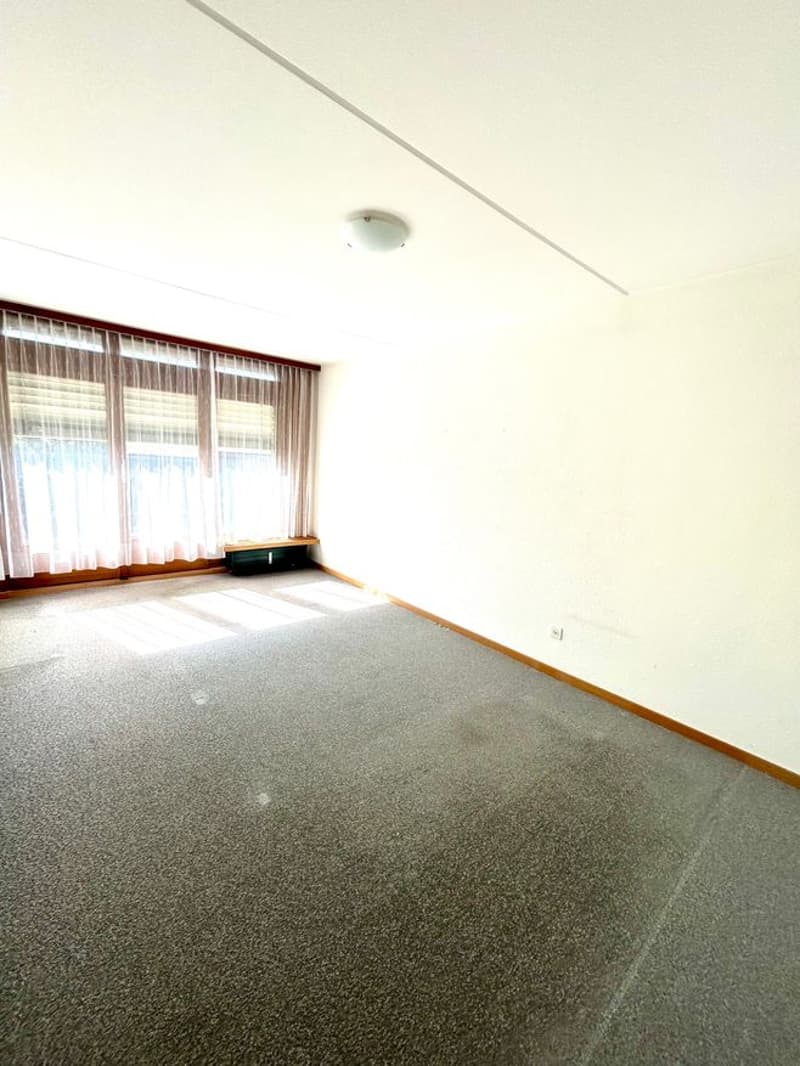 Charmante 4.5-Zimmer-Wohnung mit Seeblick in Gunten (9)