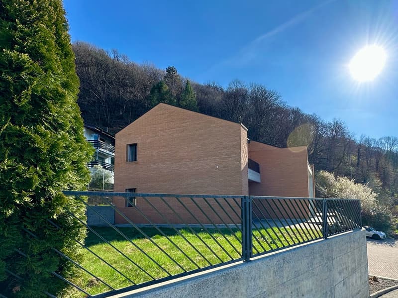 Villa unifamiliare di 7 locali con vista panoramica – Sant’Antonino (16)