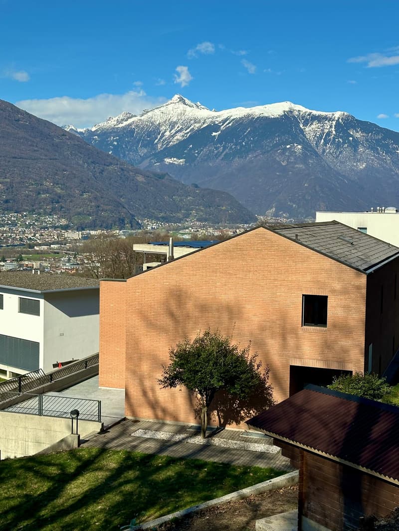 Villa unifamiliare di 7 locali con vista panoramica – Sant’Antonino (1)