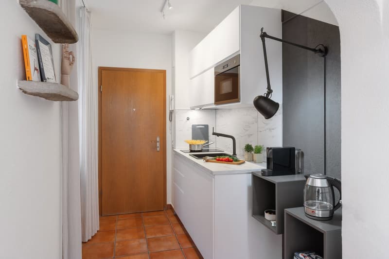 Monolocale arredato e attrezzato con piccola terrazza - Ascona centro (6)
