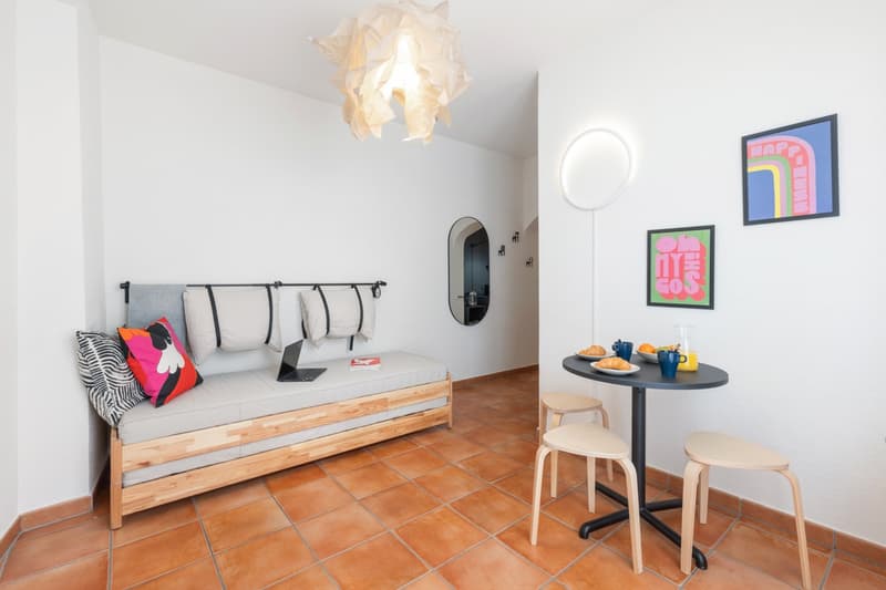 Monolocale arredato e attrezzato con piccola terrazza - Ascona centro (2)