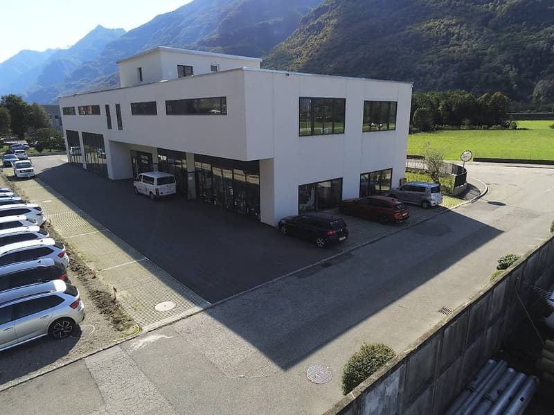 NUOVO CENTRO PRADA A BIASCA (ultimo spazio libero) (3)