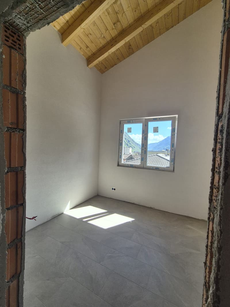 Modern semi-detached house under construction in Biasca (7)