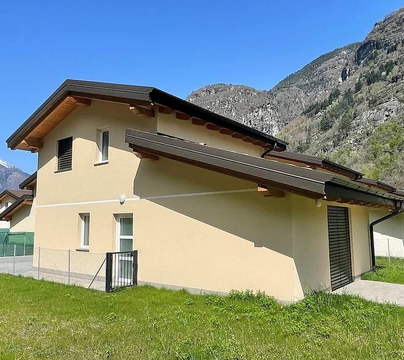 Moderne Villa mit Garten zu vermieten (9)