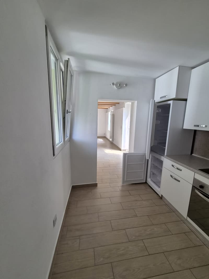 Moderno appartamento di 2.5 locali a Solduno, Locarno (2)