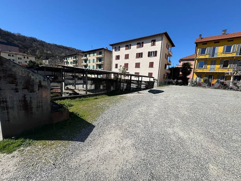 External parking space for rent (1)