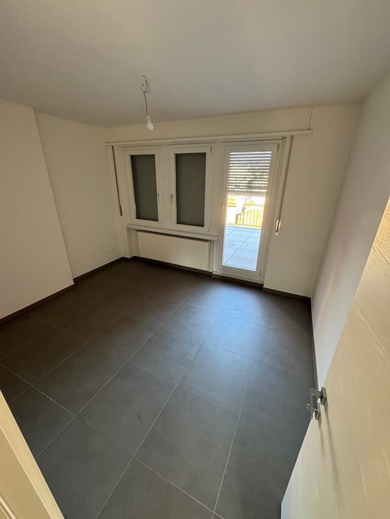 Attico in affitto a Chiasso – Vista panoramica e comfort moderno (6)