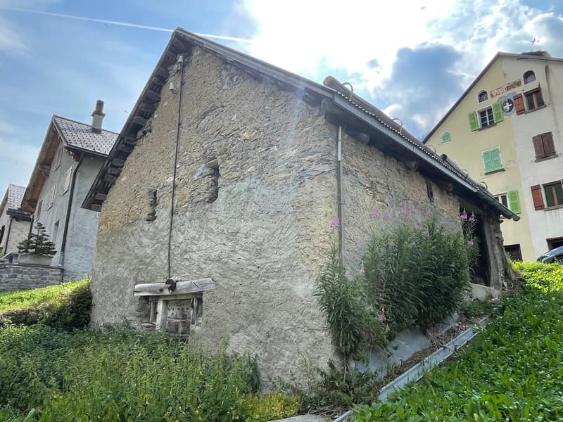 FONTANA-AIROLO - Kleine Scheune zur Renovierung (5)