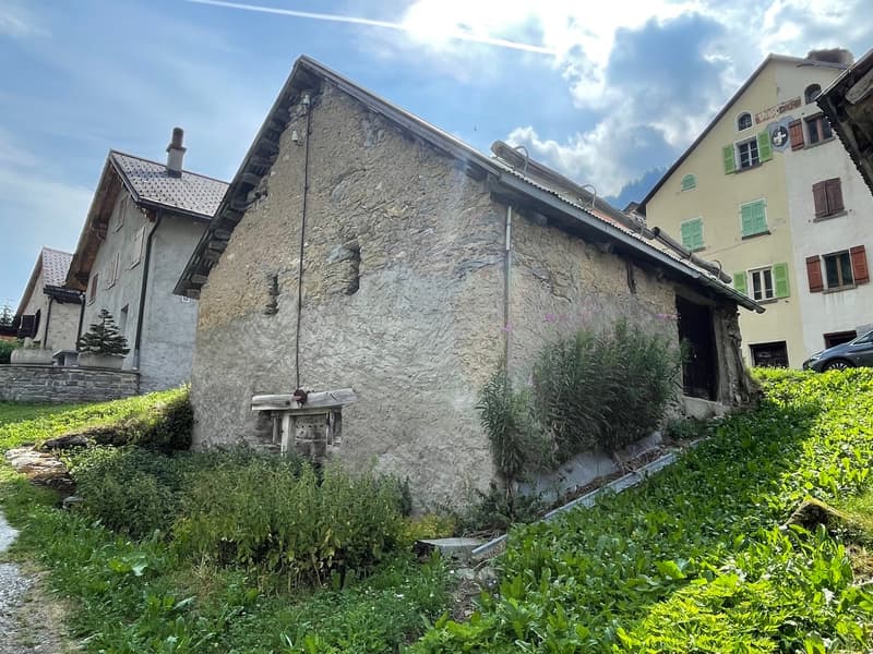 FONTANA-AIROLO - Kleine Scheune zur Renovierung (6)