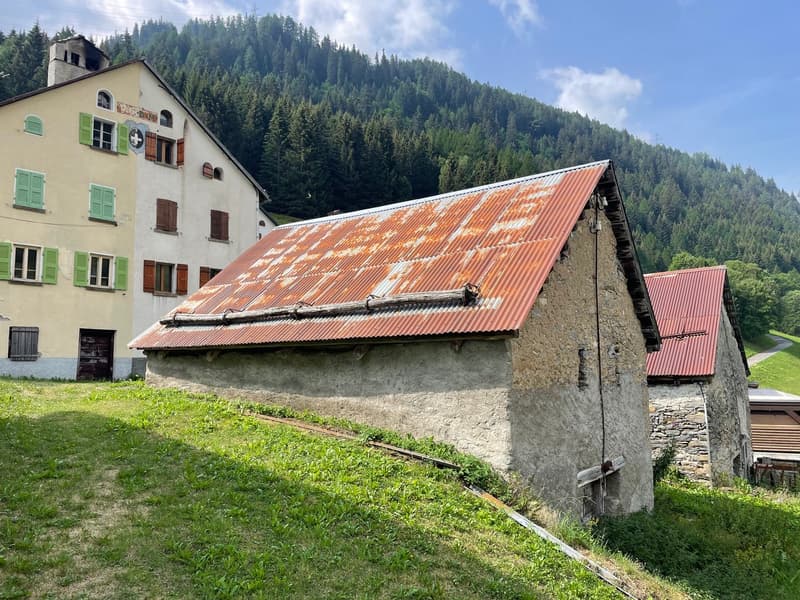 FONTANA-AIROLO - Kleine Scheune zur Renovierung (3)
