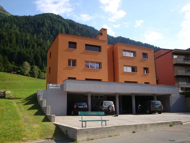 AIROLO - Appartamento luminoso di 3.5 locali al 3° piano con ascensore (1)