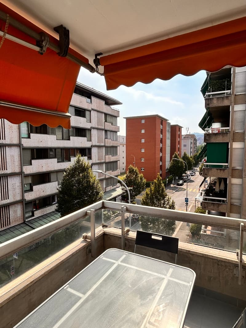 1 Lokal mit Balkon in Viganello – sofort verfügbar (2)