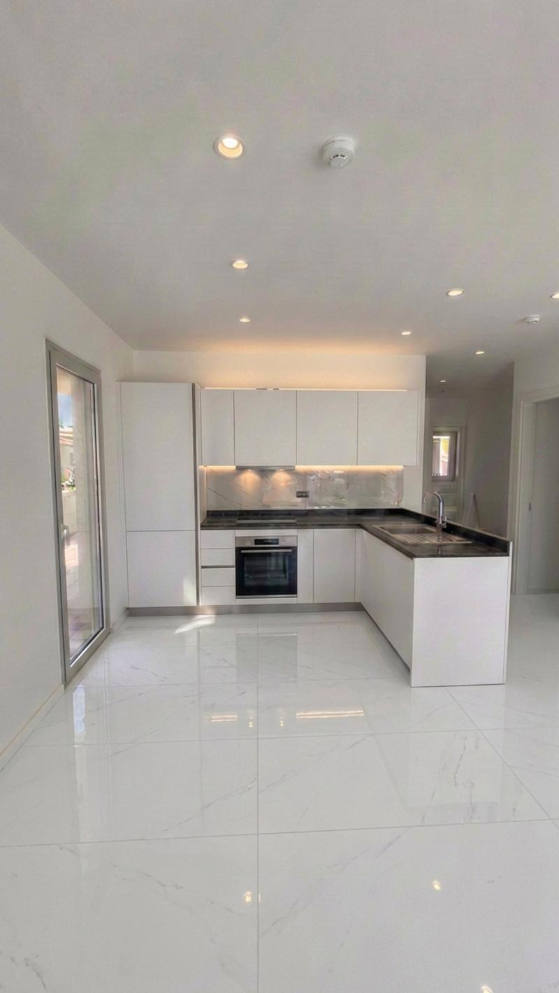 nuovissimo appartamento 3.5 locali con terrazza vista lago (2)