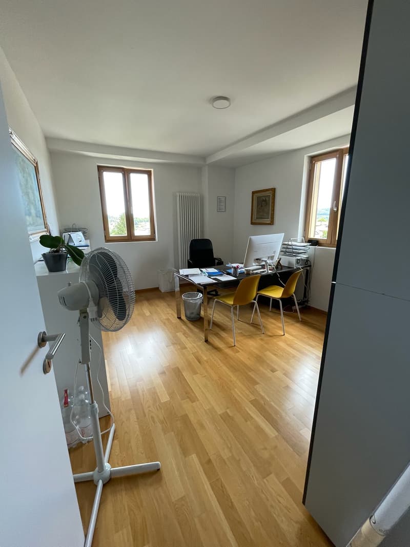 Ufficio luminoso di 4.5 locali a Mendrisio (4)