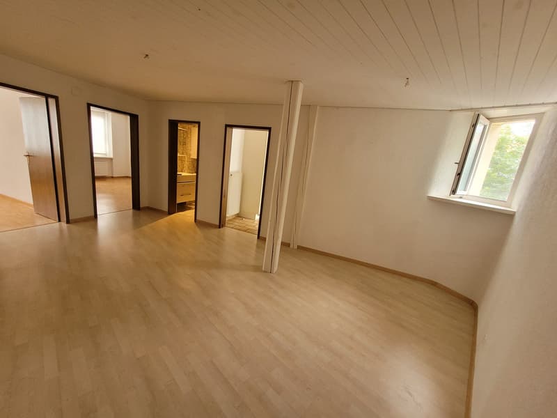 Appartement lumineux 2.5 pièces avec balcon au rez-de-chaussée à St. Gallen – disponible à partir de juillet 2026 (2)