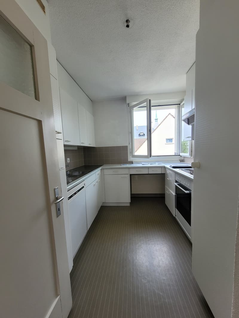 Spacieuse maisonette de 5,5 pièces avec terrasse, balcon et beaucoup de charme (4)