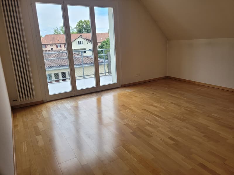 Spacieuse maisonette de 5,5 pièces avec terrasse, balcon et beaucoup de charme (7)