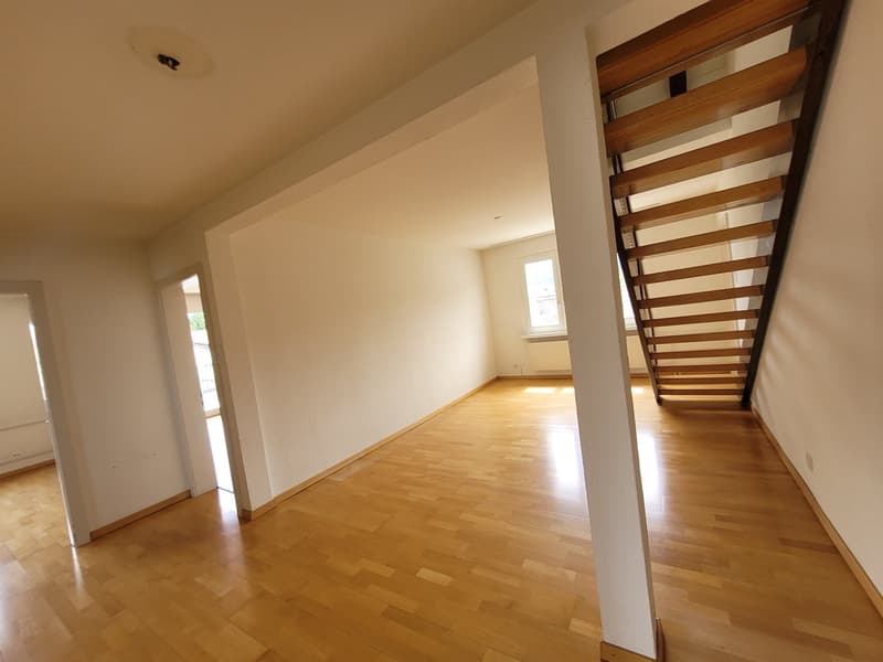 Spacieuse maisonette de 5,5 pièces avec terrasse, balcon et beaucoup de charme (12)