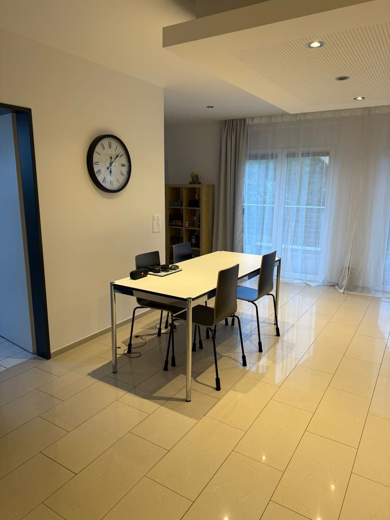 Bright 3.5-room apartment with balcony in Reinach (8)