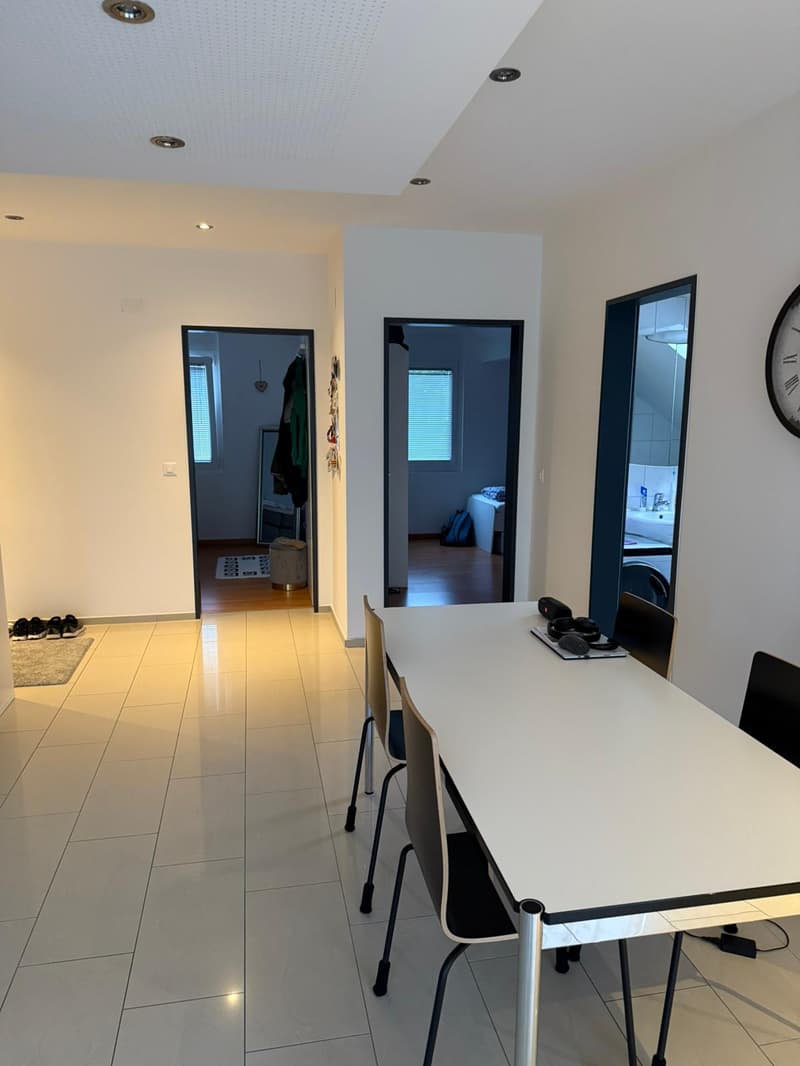 Bright 3.5-room apartment with balcony in Reinach (6)