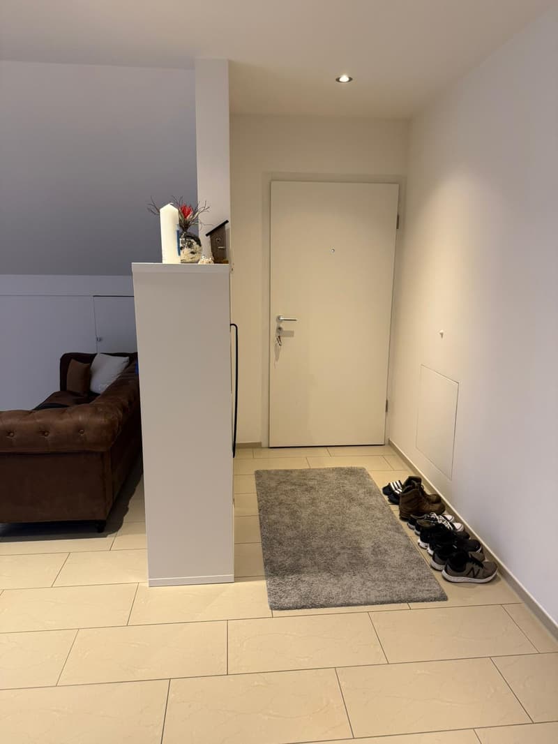 Bright 3.5-room apartment with balcony in Reinach (12)