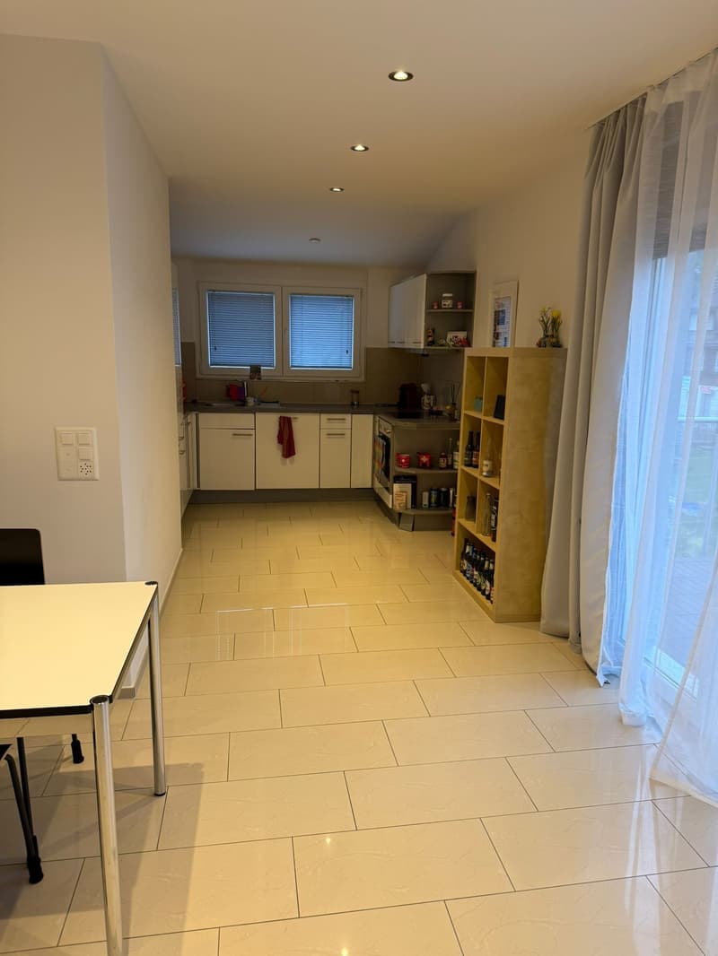 Bright 3.5-room apartment with balcony in Reinach (4)