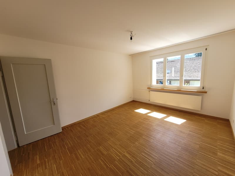 4.5-Zimmer-Wohnung mit Balkon und Waschmaschine (4)