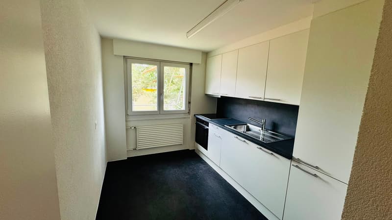 Renovierter 3-Zimmer-Wohnung mit Balkon in Bévilard – ab sofort verfügbar! (7)