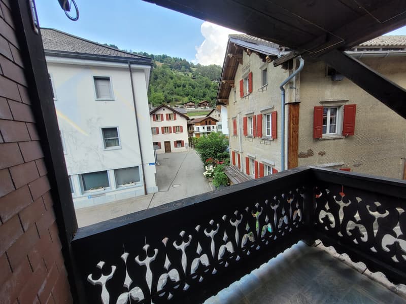 Charmante 3.5-Zimmer-Wohnung im traditionellen Schweizer Haus in Küblis (8)