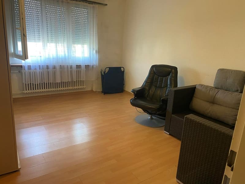 Helle 4-Zimmer-Wohnung mit Balkon in Büren an der Aare – ab sofort verfügbar! (2)
