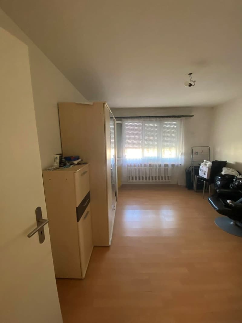 Helle 4-Zimmer-Wohnung mit Balkon in Büren an der Aare – ab sofort verfügbar! (10)