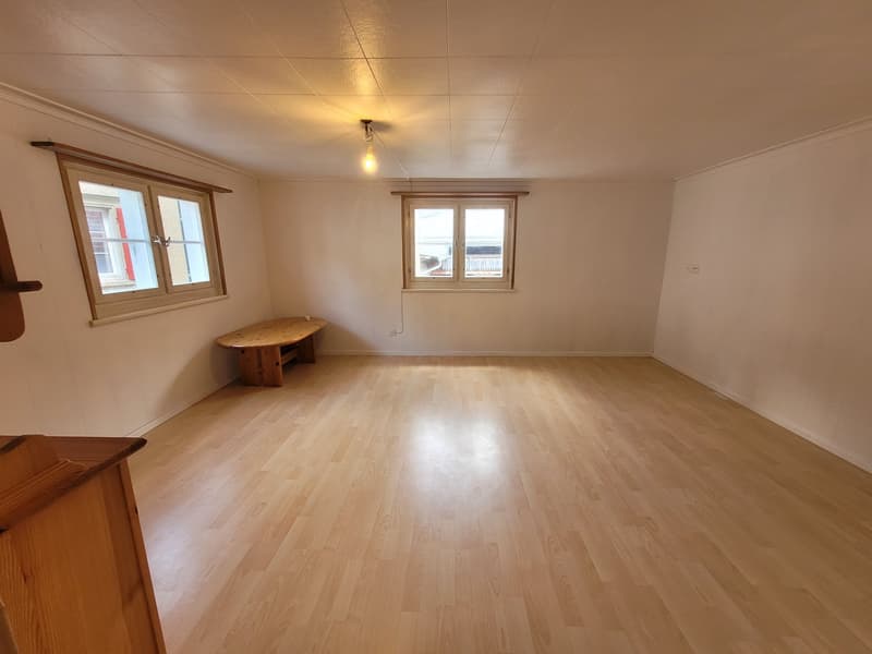 Grosszügige 3.5-Zimmer-Wohnung im Zentrum (4)