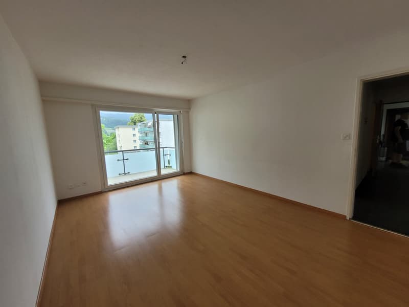 Helle 4.5-Zimmer-Wohnung mit Balkon und schöner Aussicht in Ulisbach (6)