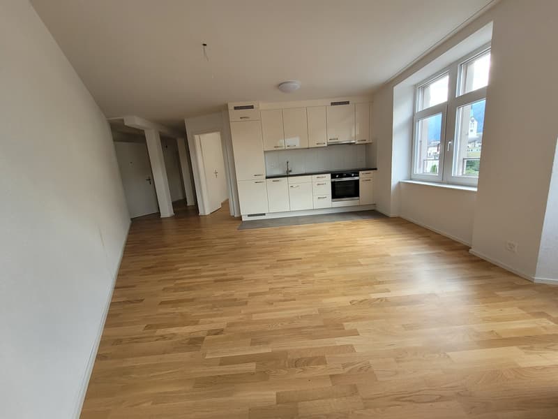 Ertragsstarkes Mehrfamilienhaus mit 10 Wohnungen in Schwanden GL (8)