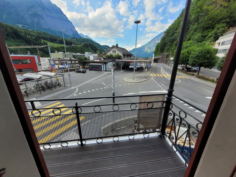 Ertragsstarkes Mehrfamilienhaus mit 10 Wohnungen in Schwanden GL (5)