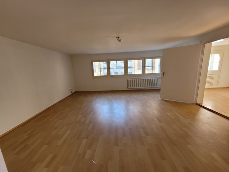 Helle 2.5-Zimmer-Wohnung in Bühler – sofort verfügbar (2)