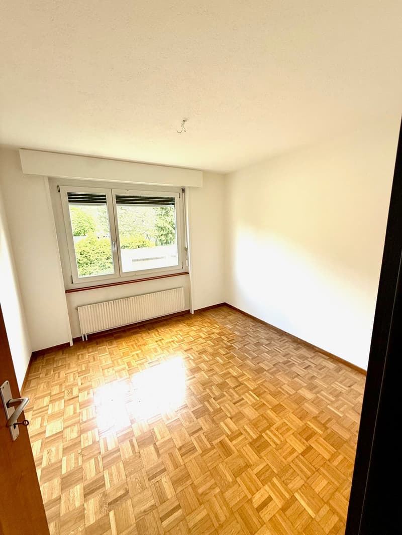 Helles 3.5-Zimmer-Wohnung in Fleurier (3)