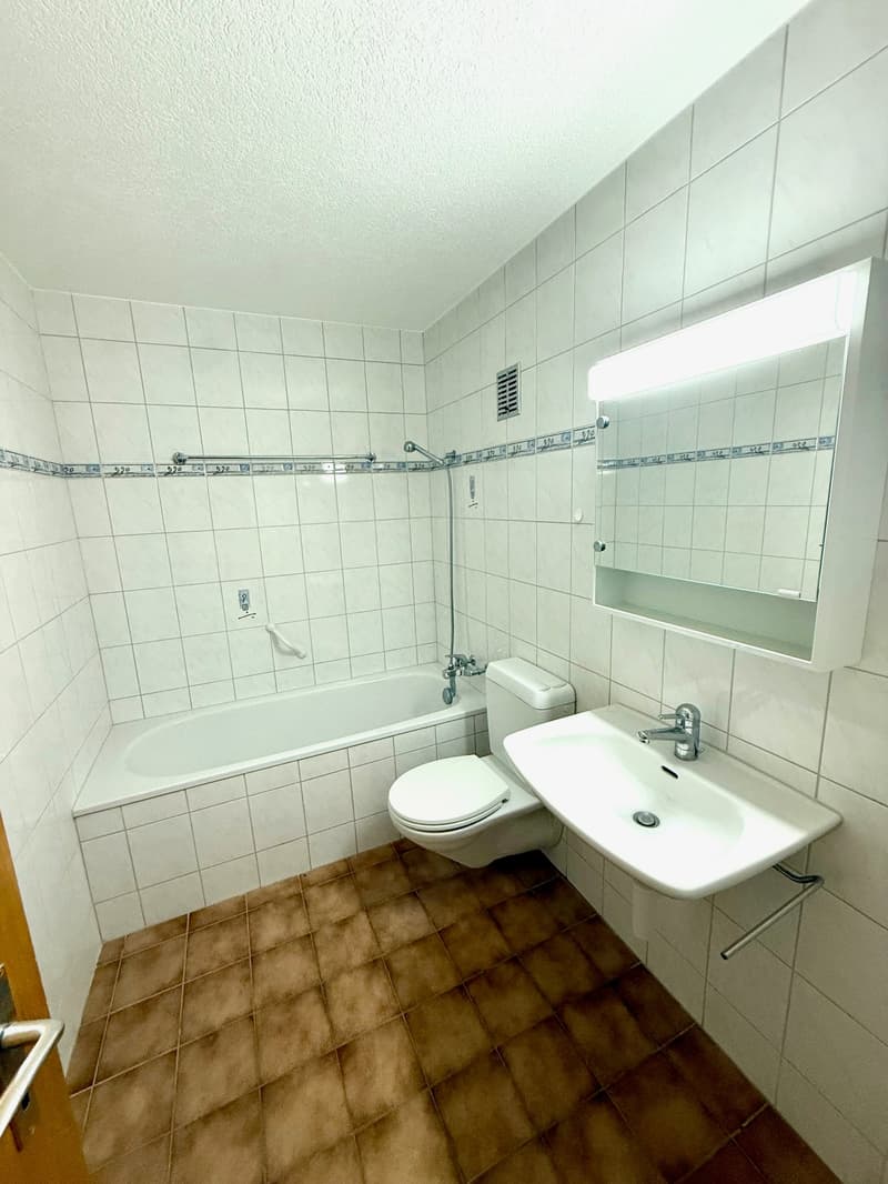 Helles 3.5-Zimmer-Wohnung in Fleurier (4)