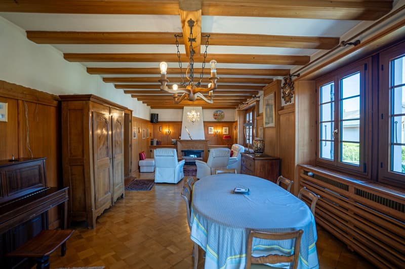 Maison de caractère avec 2 appartements et vaste parcelle à Chamoson (4)