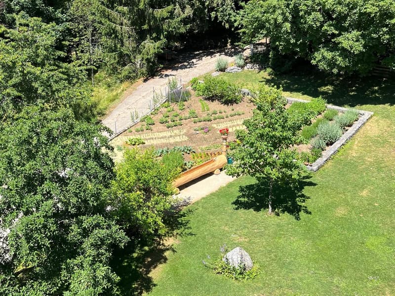 House with great potential in Villiers (NE) (11)