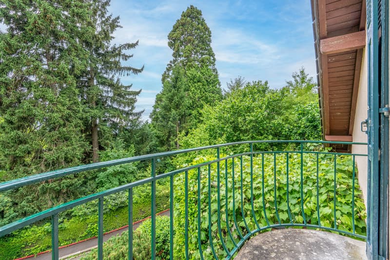Einfamilienhaus in Chailly mit 160 m2 + einem Keller von ca. 60 m2! (4)