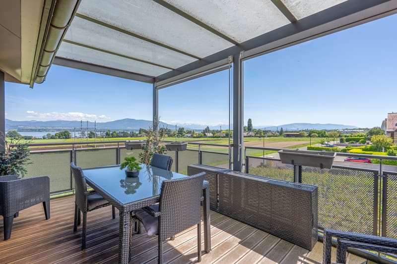 OFF MARKET ! Duplex d'exception avec vue sur le lac (1)
