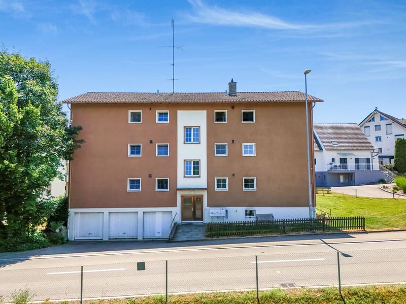 Apartment building with 6 apartments and potential for expansion... (4)