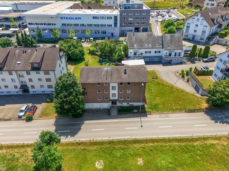 Apartment building with 6 apartments and potential for expansion... (8)