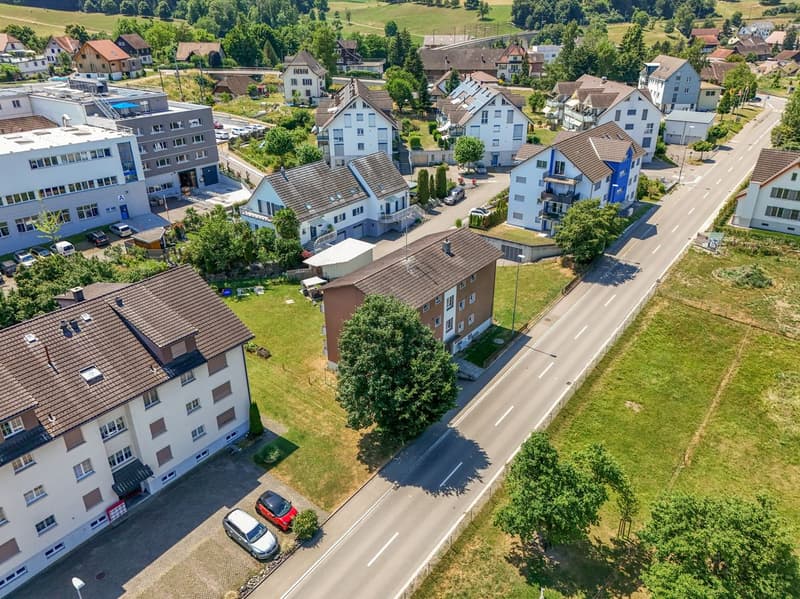 Apartment building with 6 apartments and potential for expansion... (7)