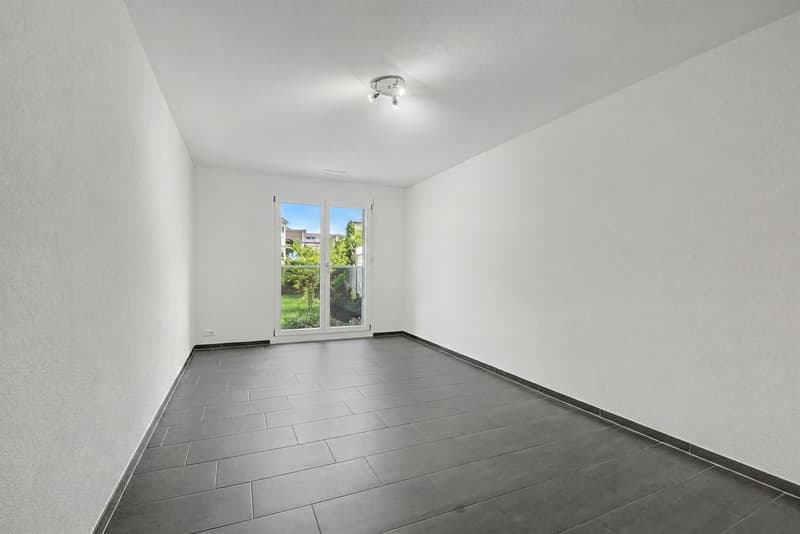 Charmante 2.5-Zimmer-Gartenwohnung mit grosszügigem Aussenbereich... (10)