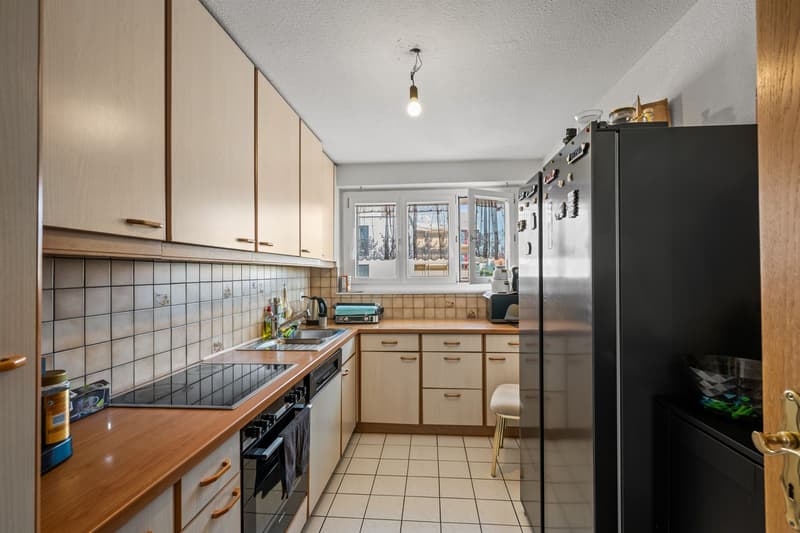 Centrally located 3.5-room attic apartment for private use or investors (5)