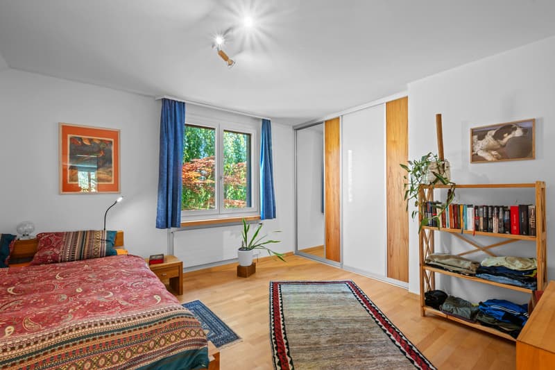 Maison de famille idyllique de 5,5 pièces avec grande parcelle de terrain (12)
