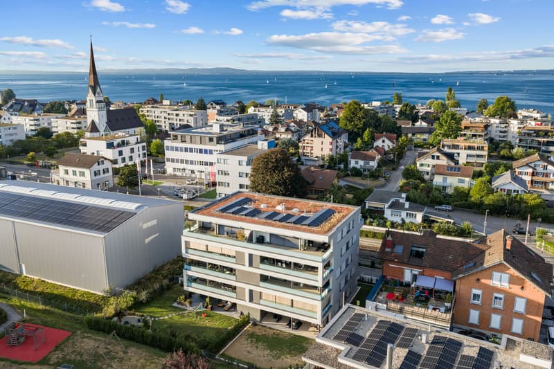 Neuwertige 4.5-Zimmer-Gartenwohnung im Steuerparadies Horn (14)